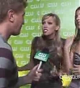 CW_Source_Exclusive__Katie_Cassidy___Lauren_Cohan5B280022862911-57-375D.JPG