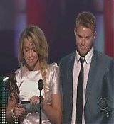 Carrie_Underwood_Wins_Country_Artist_People_Choice_Awards_2010[(001351)10-42-40].JPG